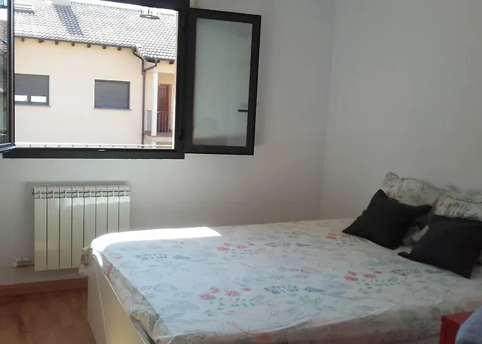 Paola. Prepirineo. Senderismo, Relax... Lägenhet *