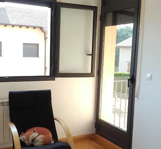 Paola. Prepirineo. Senderismo, Relax... Lägenhet La Puebla De Castro